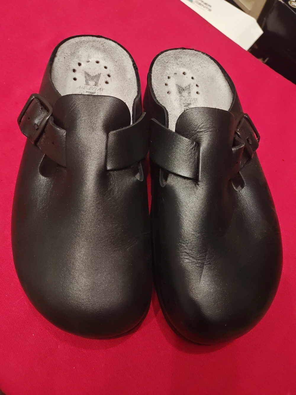 Mephisto Black Leather Clogs Mule 37